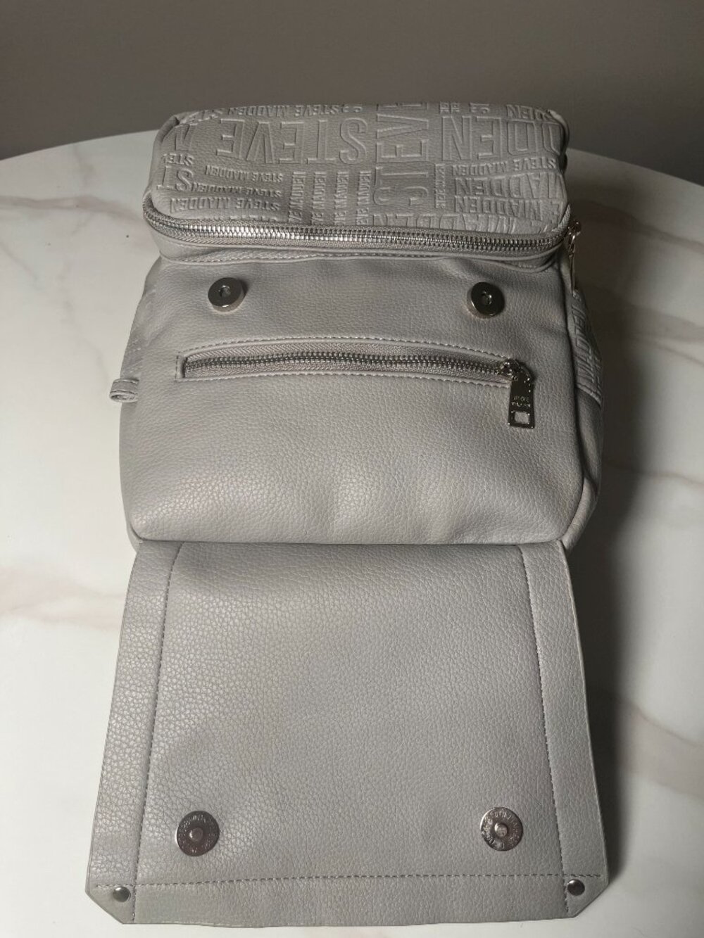 Steve Madden Embossed Logo Backpack Purse – NWOT - Picture 9 of 11
